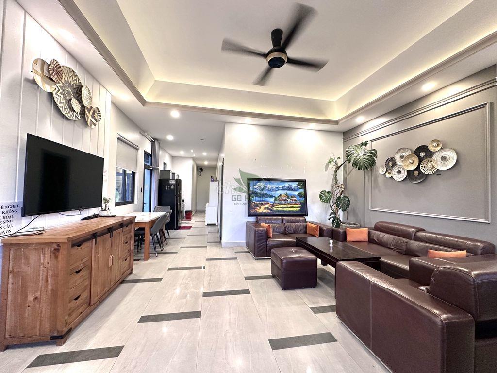 CHO THUÊ CĂN HỘ CAO CẤP CÓ BAN CÔNG NGẮM VIEW ĐƯỜNG HOÀNG DIỆU
