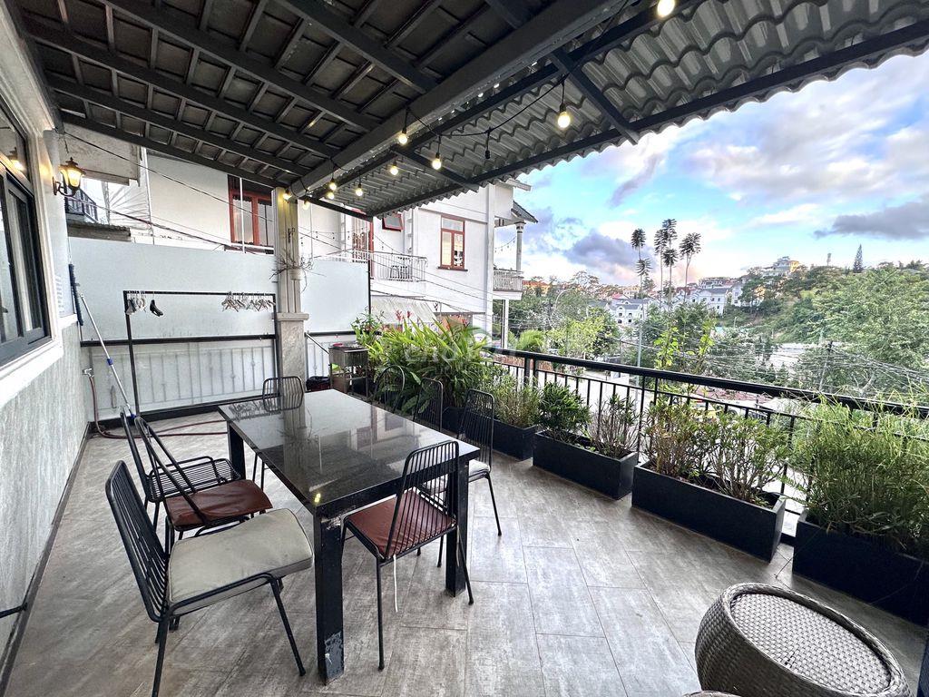 CHO THUÊ CĂN HỘ CAO CẤP CÓ BAN CÔNG NGẮM VIEW ĐƯỜNG HOÀNG DIỆU