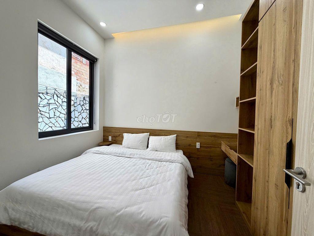 CHO THUÊ CĂN HỘ 2 PN CÓ BAN CÔNG VIEW ĐẸP FULL NỘI THẤT PHƯỜNG 6