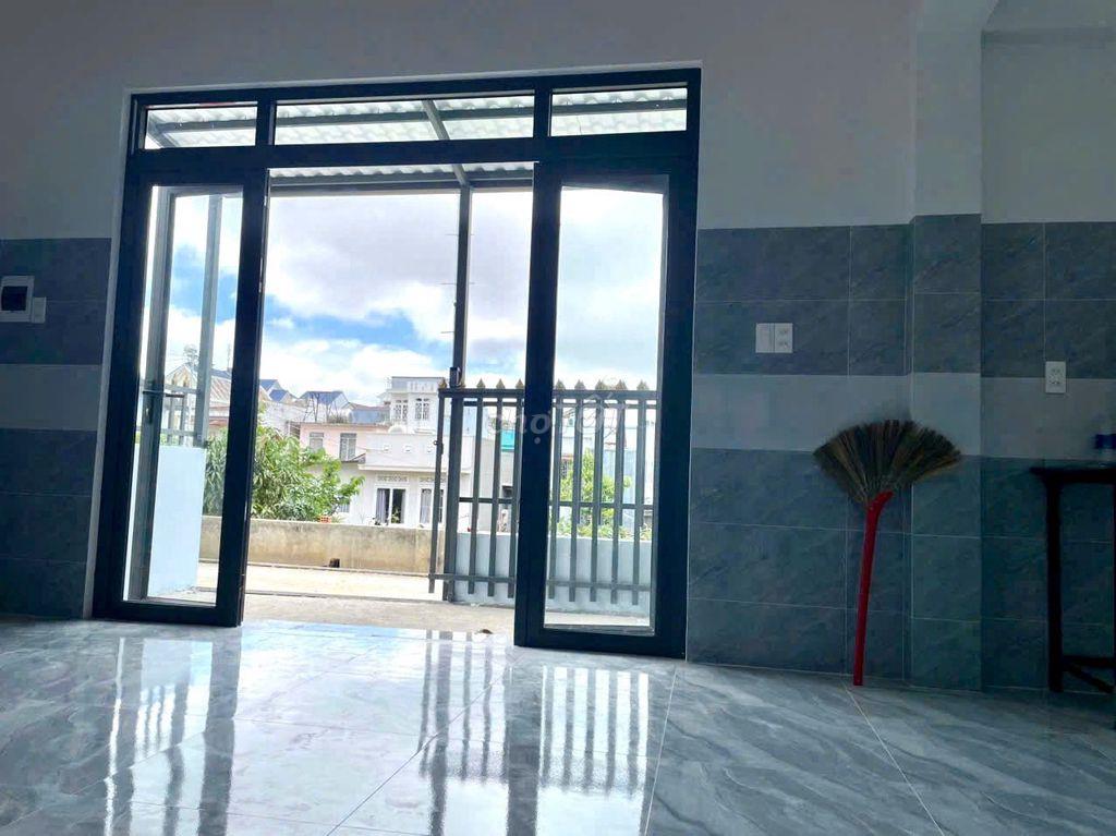 CHO THUÊ NHÀ NGUYÊN CĂN 1 PHÒNG NGỦ 1 GÁC CÓ SÂN RỘNG ĐƯỜNGTỰ PHƯỚC