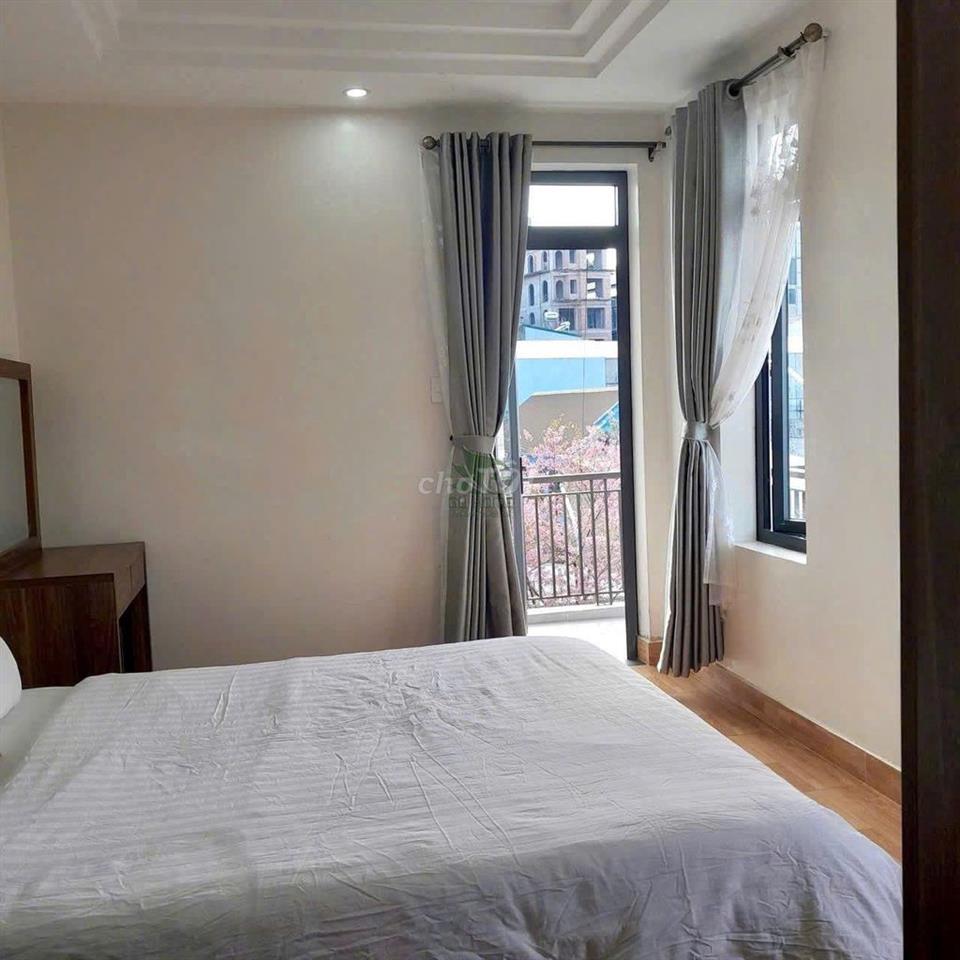 CHO THUÊ CĂN HỘ 2 PHÒNG NGỦ FULL NỘI THẤT CÓ BAN CÔNG