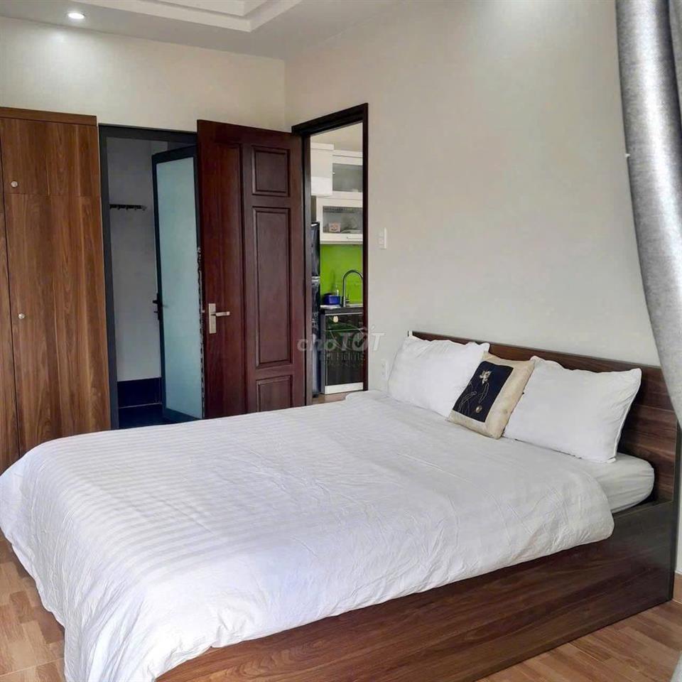 CHO THUÊ CĂN HỘ 2 PHÒNG NGỦ FULL NỘI THẤT CÓ BAN CÔNG
