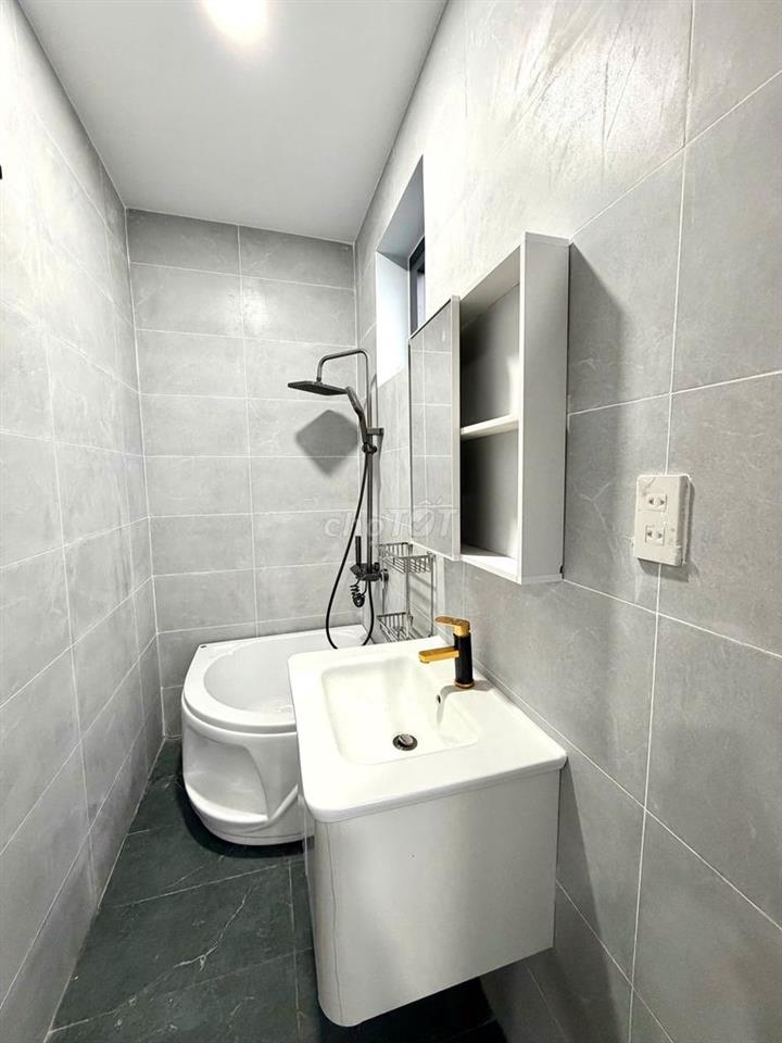 CHO THUÊ CĂN HỘ 1 PN FULL NỘI THẤT CÓ CỬA SỔ THOÁNG MÁT ĐƯỜNG MÊ LINH