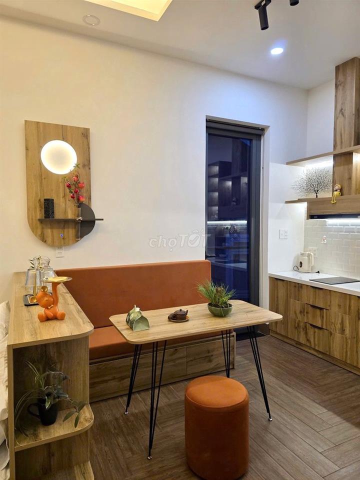 CHO THUÊ CĂN HỘ STUDIO CÓ BAN CÔNG VIEW ĐẸP FULL NỘI THẤT PHƯỜNG 6