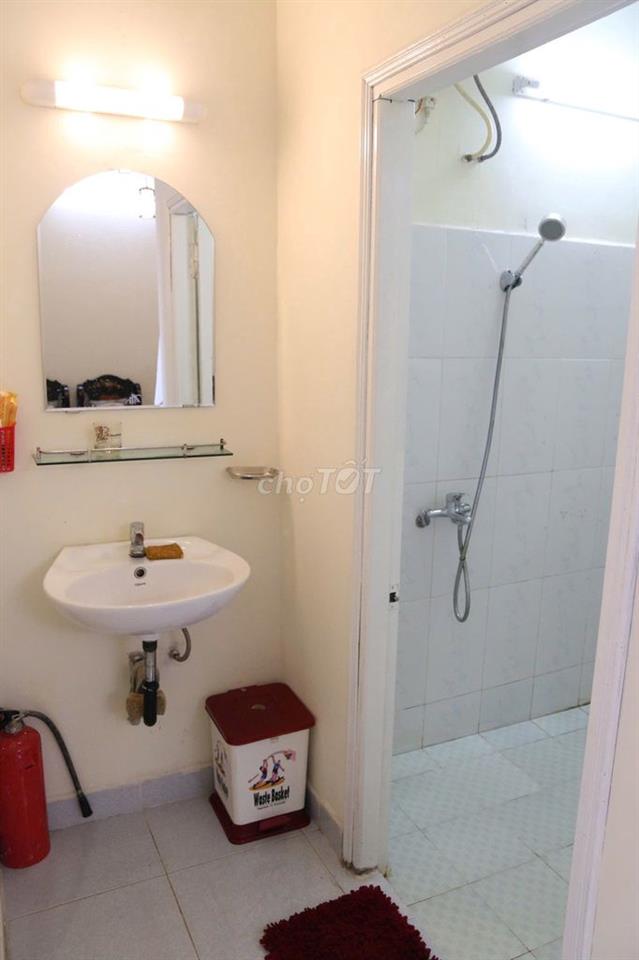 CHO THUÊ CHUNG CƯ 2 PHÒNG NGỦ FULL NỘI THẤT CÓ BAN CÔNG PHƯỜNG 10