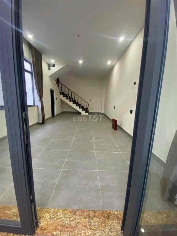 CẦN CHO THUÊ MẶT BẰNG ĐƯỜNG XÔ VIẾT