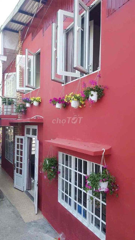 CẦN CHO THUÊ HOMESTAY HẺM CẦU ĐÚC, GẦN HỒ XUÂN HƯƠNG