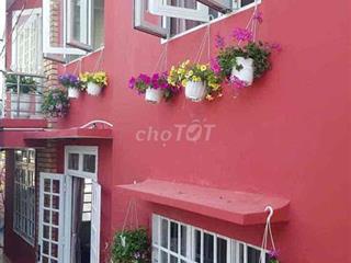 CẦN CHO THUÊ HOMESTAY HẺM CẦU ĐÚC, GẦN HỒ XUÂN HƯƠNG