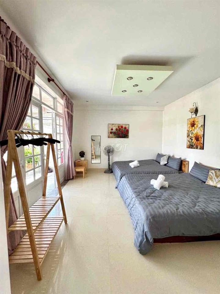 CẦN CHO THUÊ HOMESTAY HẺM CẦU ĐÚC, GẦN HỒ XUÂN HƯƠNG
