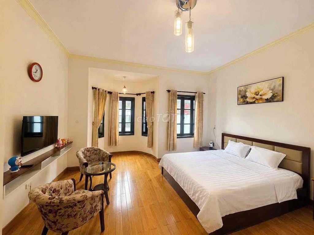 CẦN CHO THUÊ CĂN VILLA SÂN VƯỜN ĐƯỜNG XÔ VIẾT