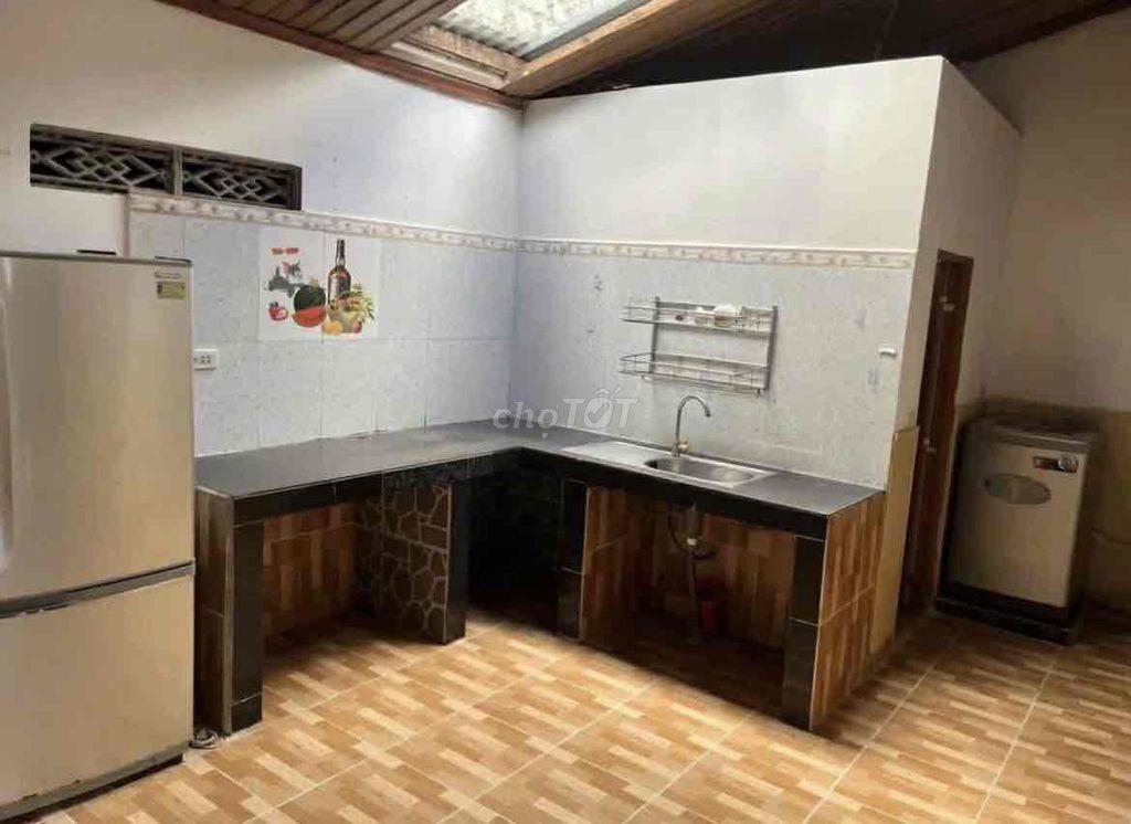 CẦN CHO THUÊ NHÀ ĐƯỜNG LÊ HỒNG PHONG