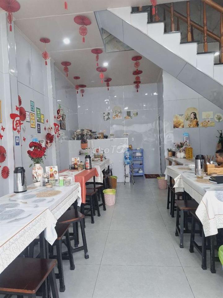 cho thuê mặt bằng bán ăn sáng từ 4h sáng - 11h trưa