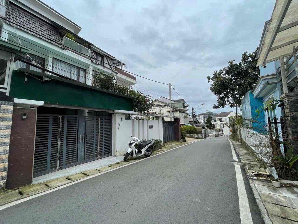 🏡DT: 230m2 Nhà Mặt Tiền Trung Tâm Phường 2 Đà Lạt 👉Giá 12.5 Tỷ
