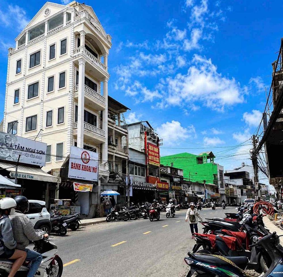 🏡HOTEL 2 MẶT TIỀN 7 TẦNG HOÀN CÔNG ĐƯỜNG HAI BÀ TRƯNG ĐÀ LẠT