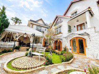 🏡Villa Pháp Qua Đẹp - Ngay Hoàng Diệu Chỉ 3 Phút Đã Tới Hồ Và Chợ Đêm