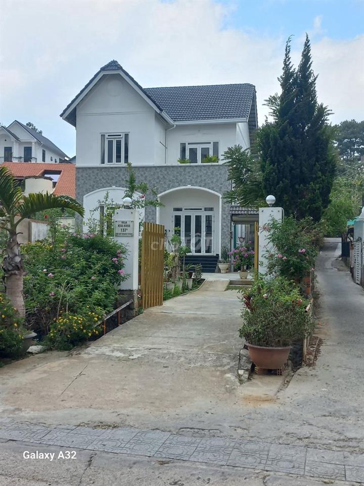 Bán Villa sân vườn tại Đà Lạt - Chính chủ (Có thương lượng)