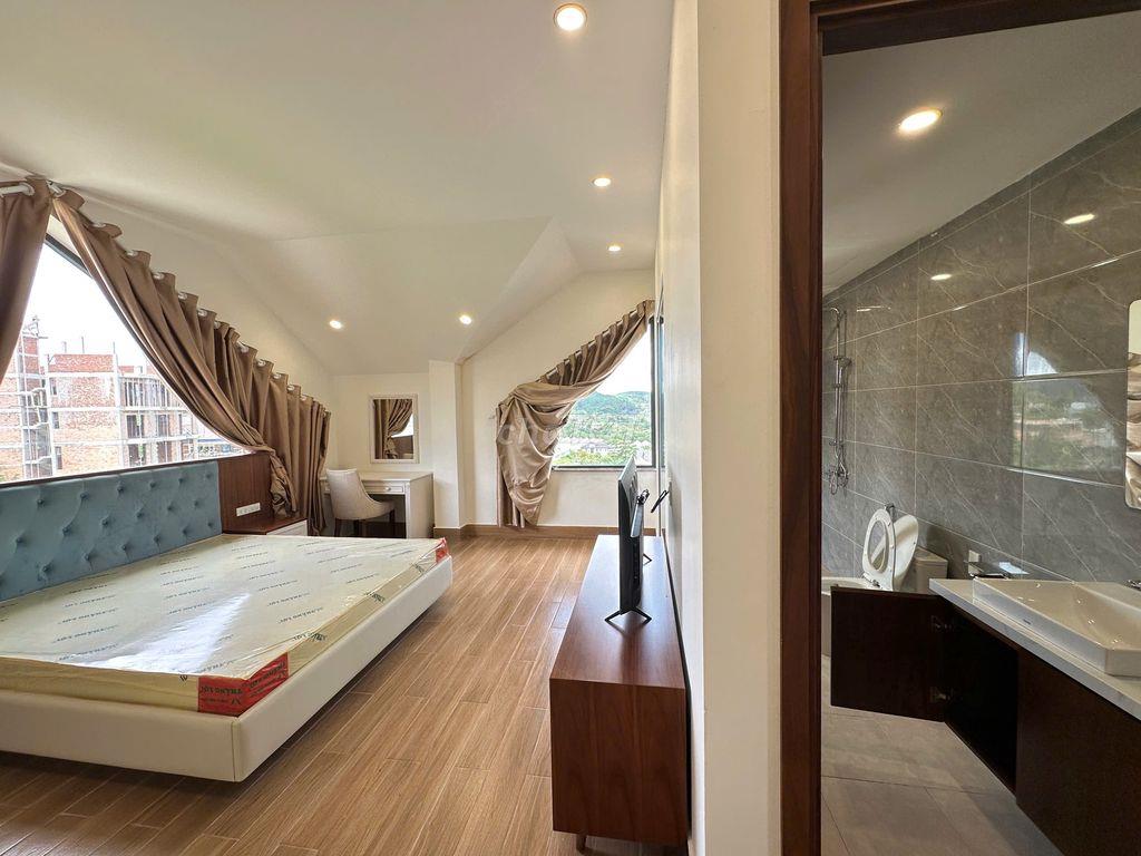 BÁN BIỆT THỰ KIẾN TRÚC CỔ ĐIỂN  272 M2 KHU ROYAL - VILLA MĂNGLIN P7