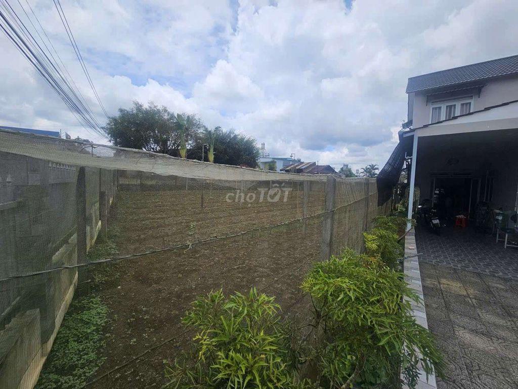 BÁN GẤP NHÀ & ĐẤT NGAY TRUNG TÂM