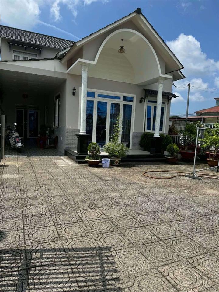 BÁN GẤP NHÀ & ĐẤT NGAY TRUNG TÂM