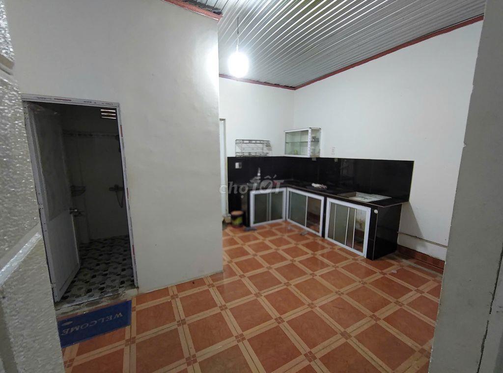 BÁN NHÀ MẶT TIỀN THỊ TRẤN LIÊN NGHĨA KHU HÀNH CHÍNH MỚI XÃ ĐỨC TRỌNG