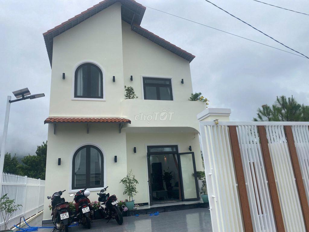 NHÀ MỚI XÂY VEN ĐÀ LẠT GẦN TIỆN ÍCH , GẦN MẢNG XANH