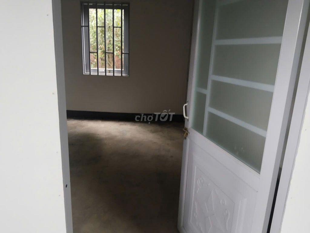 Cho thê nhà nguyên căn 90m2 đường Lê Thánh Tôn - Liên Nghĩa