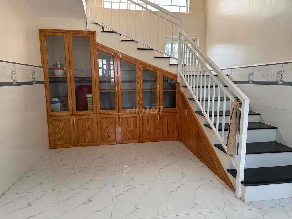 CHO THUÊ NHÀ NGUYÊN CĂN 3PN 3WC RỘNG 278m2 CÁCH QL20 3KM