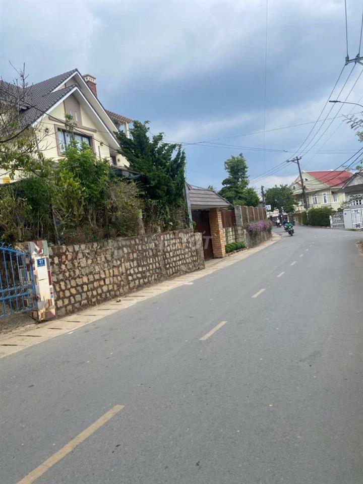 BÁN ĐẤT MẶT TIỀN ĐƯỜNG