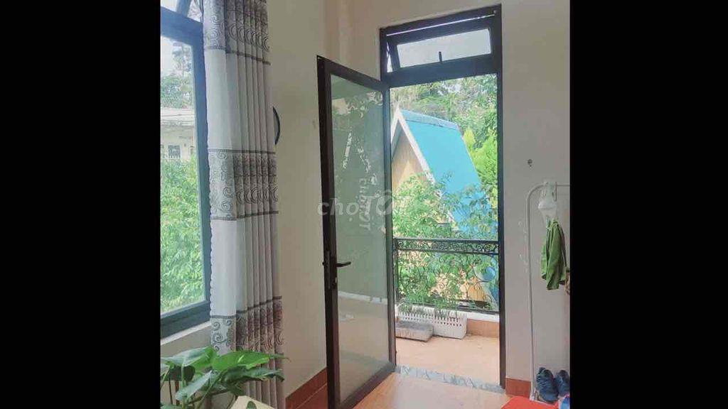 Cho thuê nhà mới xây ngay tại trung tâm phường 9 cũ