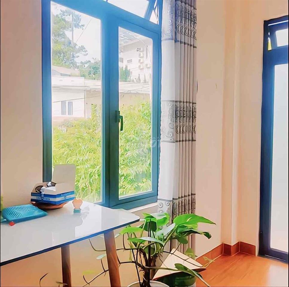 Cho thuê nhà mới xây ngay tại trung tâm phường 9 cũ