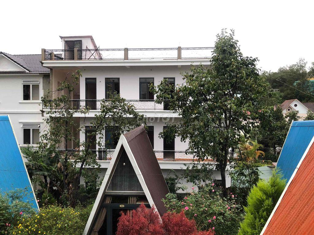 Cho thuê nhà mới xây ngay tại trung tâm phường 9 cũ