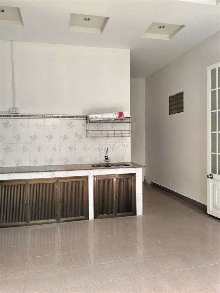 Cho thuê căn hộ đường Mai Xuân Thưởng, Đà Lạt - cách chợ 3,5 km