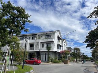 🔥 𝐍𝐇𝐀̀ 3 tầng 80m2 ngay trung tâm Huế -