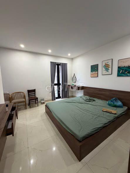Cho thuê phòng Studio shophouse Manor Crown tầng 3 (thang bộ) 