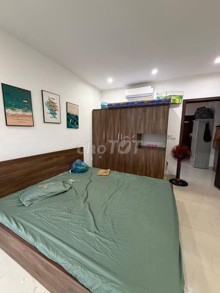 Cho thuê phòng Studio shophouse Manor Crown tầng 3 (thang bộ) 