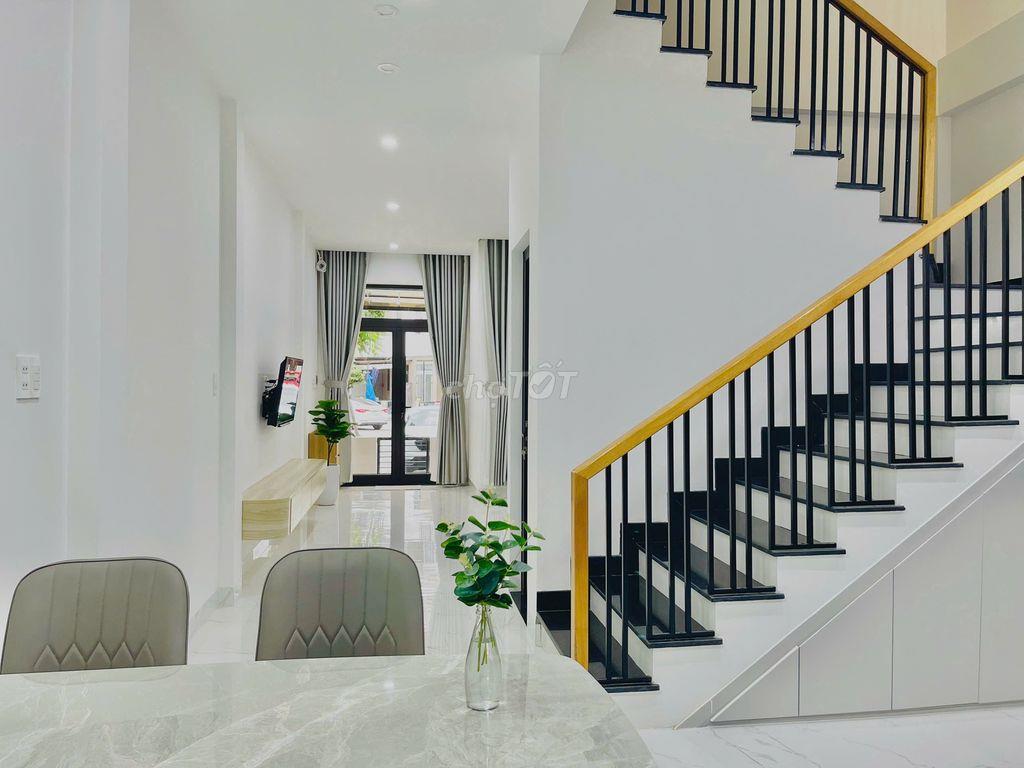 CHO THUÊ NHÀ 3 TẦNG ROYAL PARK, TP HUẾ