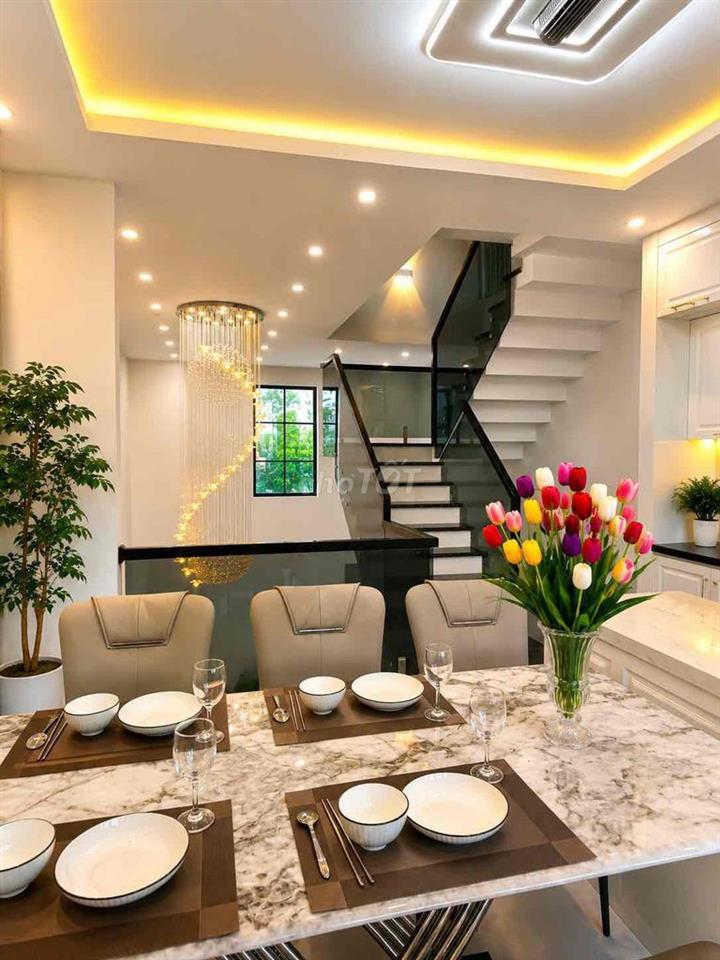 Home Stay 3,5 Tầng - Kiệt Oto Tránh Nhau Phạm Văn Đồng - Chỉ 3.4xx Tỷ