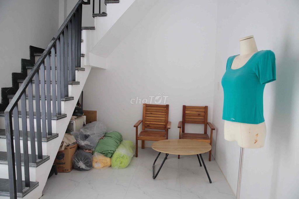 Nhà 3 tầng kiệt 447 phạm văn đồng ngay uỷ ban phường mỹ thượng