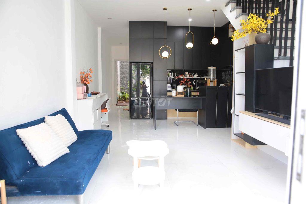 Nhà 3 tầng kiệt 447 phạm văn đồng ngay uỷ ban phường mỹ thượng