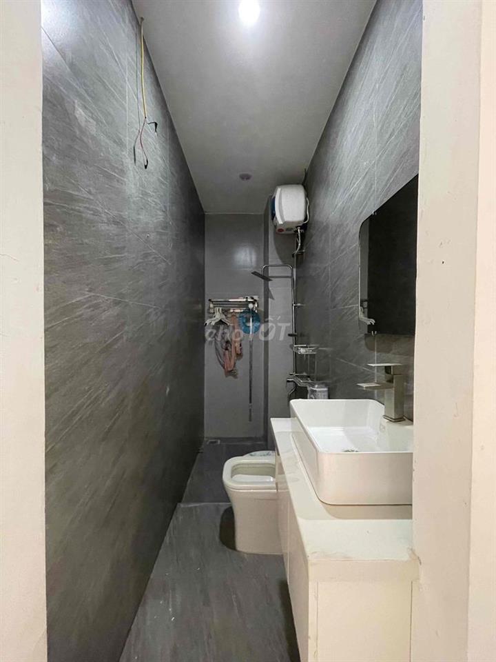 Nhà 3 tầng kiệt 447 phạm văn đồng ngay uỷ ban phường mỹ thượng