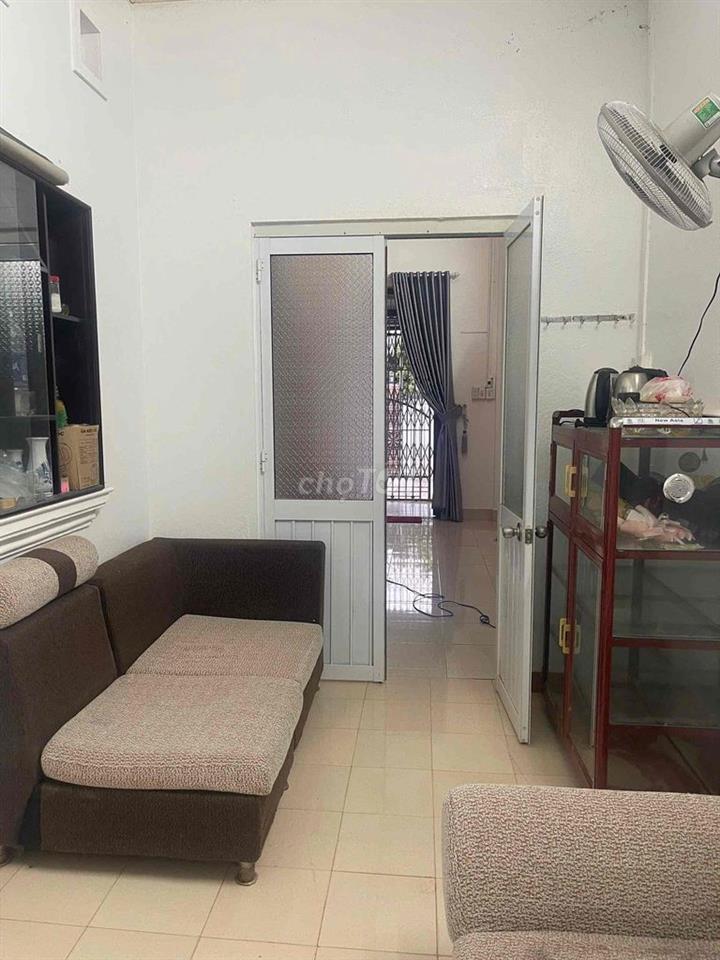 Nhà cho thuê kiêm thêm văn phòng đã xây mới phù hợp với nhiều người