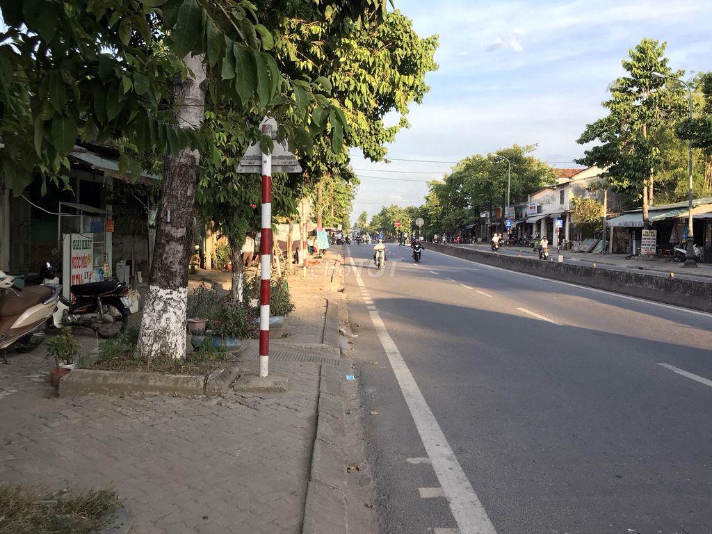 Huế: Nhà mặt tiền đường quốc lộ, gần chợ, phù hợp kinh doanh, buôn bán