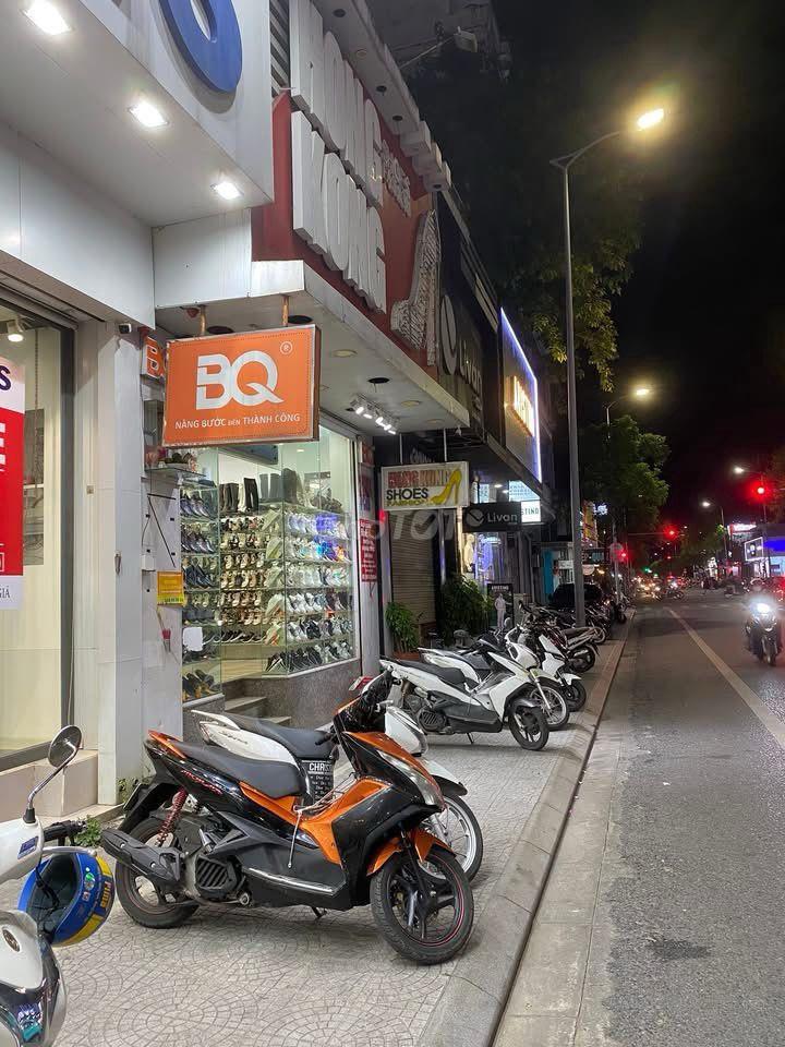 Cho thuê nhà nguyên căn tại số 24 Hùng Vương, Tp Huế.