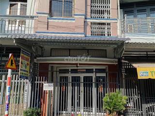 Chủ cần bán gấp nhà mặt tiền