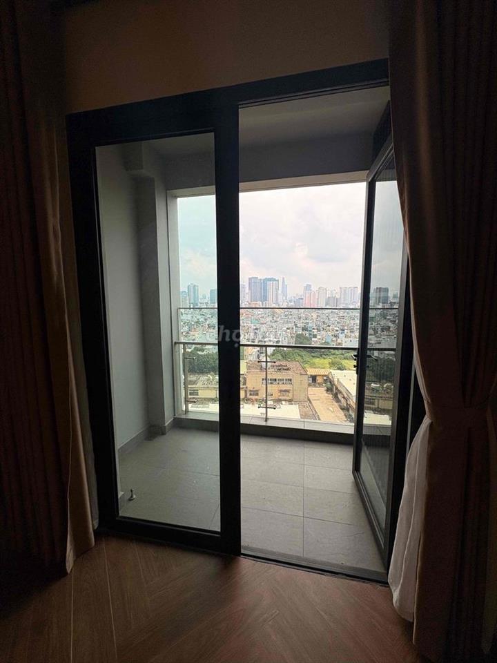 căn hộ 2 pn zenity bán