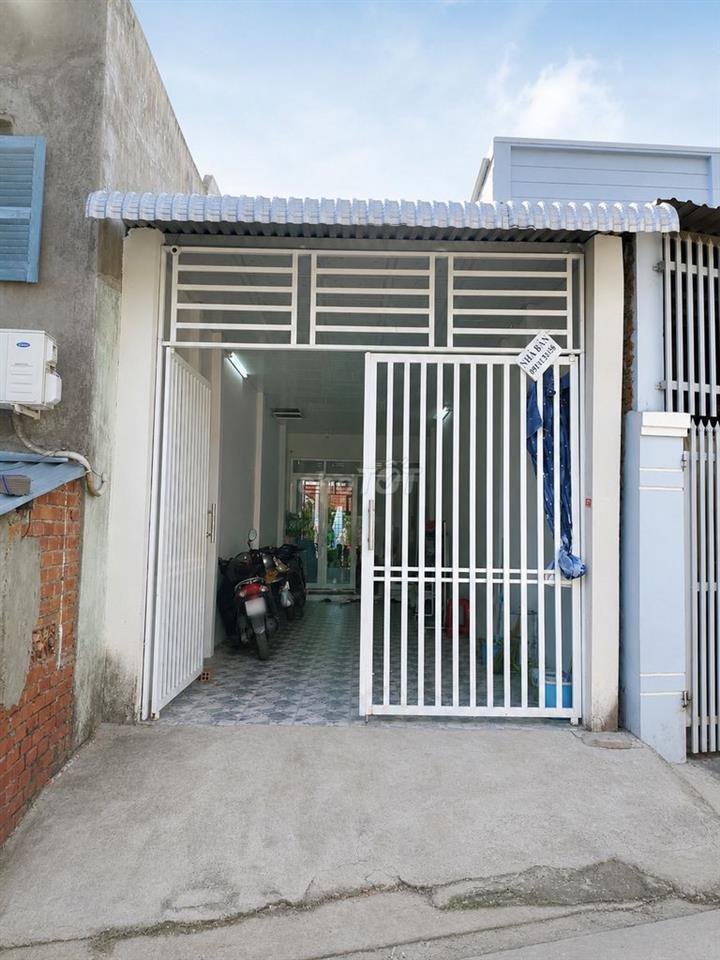Bán nhà cấp 4 có 2 mặt tiền, ô tô vào đường Sương Nguyệt Ánh, Rạch Giá