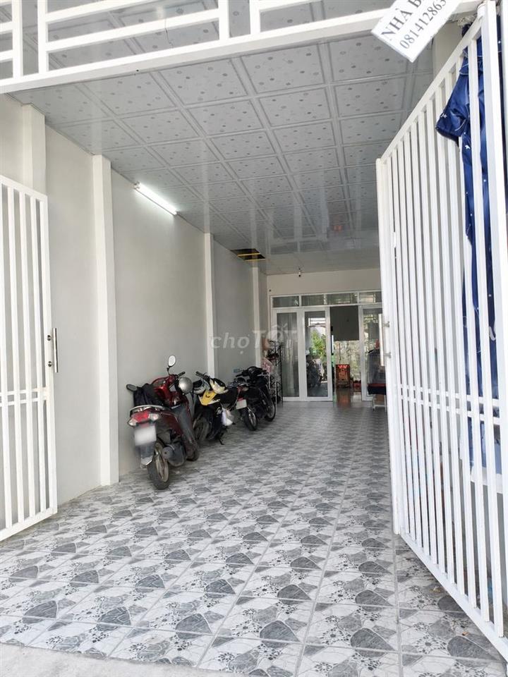Bán nhà cấp 4 có 2 mặt tiền, ô tô vào đường Sương Nguyệt Ánh, Rạch Giá