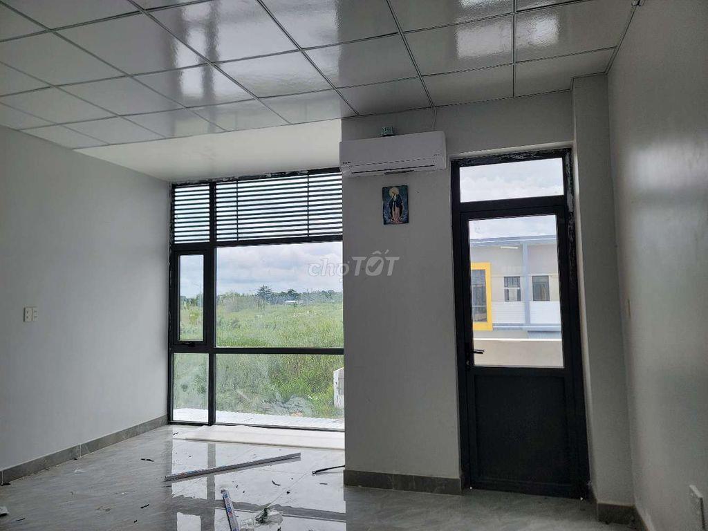 Cho thuê nhà dài hạn kđt tây bắc đường số 1