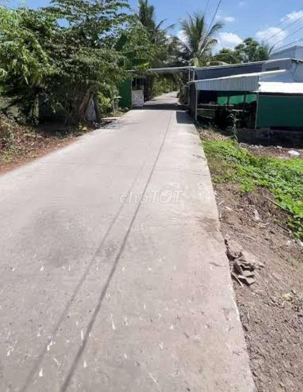 Chính chủ bán lô đất đường bê tông view sông