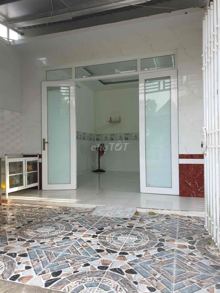 Thuê nhà mặt tiền đường Sư Vạn Hạnh, Rạch Giá
